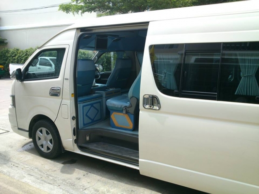 ขายดาวน์รถตู้ VIP ป้ายเหลืองสภาพเยี่ยม (NGV)