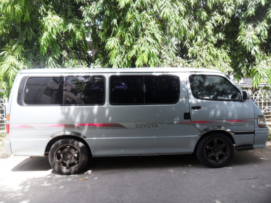 ขายรถตู้พร้อมใช้