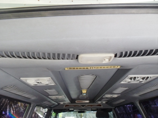 ขายรถตู้พร้อมใช้