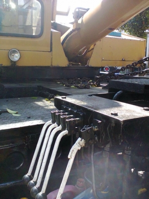 ขายรถเครน 12 ล้อ 25 ตัน ปั๊ม 3 ตอน เอกสารอินวอย รถเดิม สวยจริงๆ