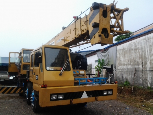 ขายรถเครน 12 ล้อ 25 ตัน ปั๊ม 3 ตอน เอกสารอินวอย รถเดิม สวยจริงๆ