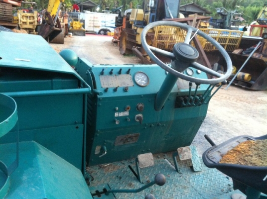 รถปูยาง hanta 250 ล้อยาง