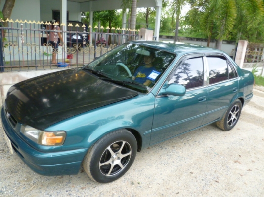 ขายโตโยต้าโคโรล่า ปี96  เกียร์ออโต้ แก๊สพร้อม  โทร 081 3298448