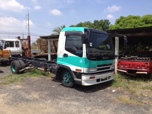isuzu forward 205Hp เก่านอก ราคาถูก ไม่รวมทะเบียน