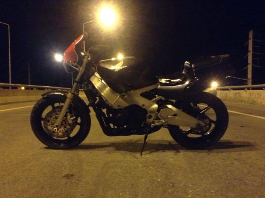 ขายหรือแลก CBR400rr อินวอย์ รถ พร้อมใช้คับ ไม่มีเวลาขับ คับ มีรถอะไร ลองเสนอได้คับ