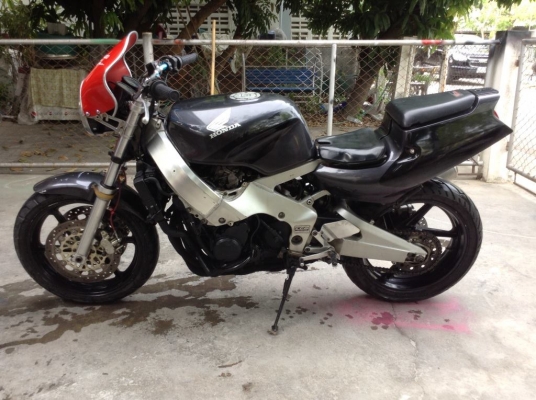 ขายหรือแลก CBR400rr อินวอย์ รถ พร้อมใช้คับ ไม่มีเวลาขับ คับ มีรถอะไร ลองเสนอได้คับ
