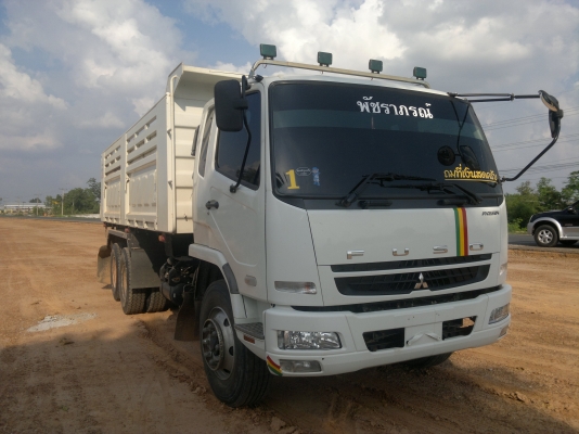 10 ล้อ 2เพลา FUSO-240 แรง (ปี56) กระบะดั้ม-สามมิตร ยางเรเดียน 10 ล้อ 2เพลา FUSO-240 แรง (ปี56) กระบะดั้ม-สามมิตร ยางเรเดียน