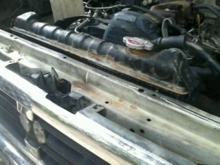 ขาย TOYOTA  หัวเดียว LN 106 บาง สวยพอใชั 4x4 เครื่อง3L  2800ccหรือแลกจิ๊ปหรืออื่นๆ ลองโทรๆๆๆๆ