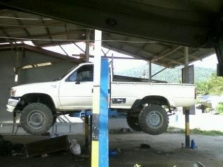 ขาย TOYOTA  หัวเดียว LN 106 บาง สวยพอใชั 4x4 เครื่อง3L  2800ccหรือแลกจิ๊ปหรืออื่นๆ ลองโทรๆๆๆๆ