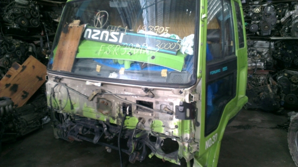 รถโม่ปูน Isuzu Rocky ตาหวาน ตัวกระจังเขียวรุ่นสุดท้าย 195แรง  โม่ใหญ่ 3Q สภาพเทพเลย