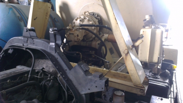 รถโม่ปูน Isuzu Rocky ตาหวาน ตัวกระจังเขียวรุ่นสุดท้าย 195แรง  โม่ใหญ่ 3Q สภาพเทพเลย