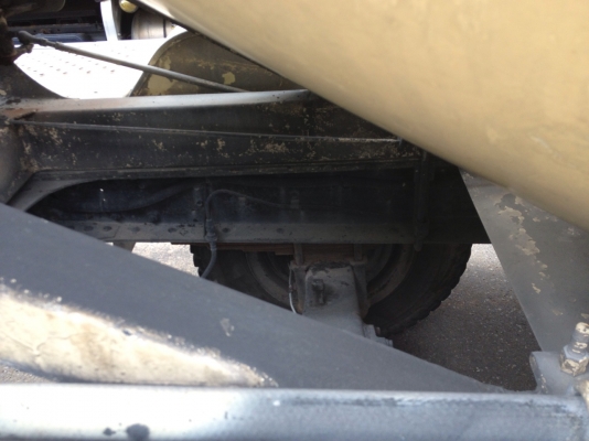 รถโม่ปูน Isuzu Rocky ตาหวาน ตัวกระจังเขียวรุ่นสุดท้าย 195แรง  โม่ใหญ่ 3Q สภาพเทพเลย