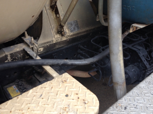 รถโม่ปูน Isuzu Rocky ตาหวาน ตัวกระจังเขียวรุ่นสุดท้าย 195แรง  โม่ใหญ่ 3Q สภาพเทพเลย