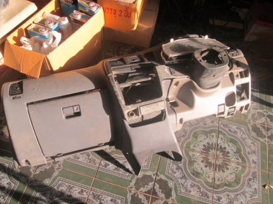 ขาย ชุดคอนโซลหน้าปัด TOYOTA TIGER D4D