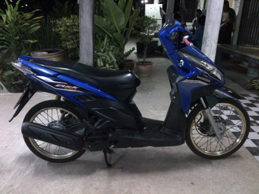 ขาย!ฮอนด้าคลิ๊กไอ ปี52 รถเครื่องเดิมแน่นๆ พร้อมใช้ ทะเบียน+เอกสารโอน ภาษีไม่หมด 088-2197709