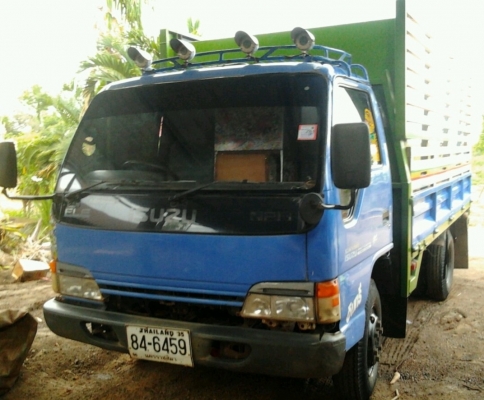 ISUZU NPR 130 HP 4HG1 ปี 46 รถบรรทุก 6 ล้อ กระบะคอกเหล็กกล่องอย่างดียาว 4.30 เมตร เครื่องแห้งแรงดี ภายในเก๋งคอนโซลสวยครบ แอร์เย็น พ.เพาเวอร์ ก.ไฟฟ้า ช่วงล่างใหญ่คัชซีสวยไม่มีดาม ยางสภาพดี 70\% พร้อมใช้งาน เอกสารทะเบียนภาษีครบพร้อมโอน ราคาต่อรองได้ครับ ISUZU NPR 130 HP 4HG1 ปี 46 รถบรรทุก 6 ล้อ กระบะคอกเหล็กกล่องอย่างดียาว 4.30 เมตร เครื่องแห้งแรงดี ภายในเก๋งคอนโซลสวยครบ แอร์เย็น พ.เพาเวอร์ ก.ไฟฟ้า ช่วงล่างใหญ่คัชซีสวยไม่มีดาม ยางสภาพดี 70\% พร้อมใช้งาน เอกสารทะเบียนภาษีครบพร้อมโอน ราคาต่อรองได้ครับ