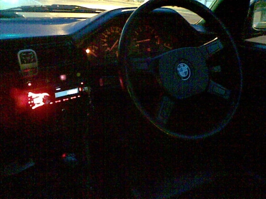 ขาย bmw e30 สีดำ4ประตู เครืองm10หัวฉีด พวงมาลัยเพาเวอร์ กระจกไฟฟ้า