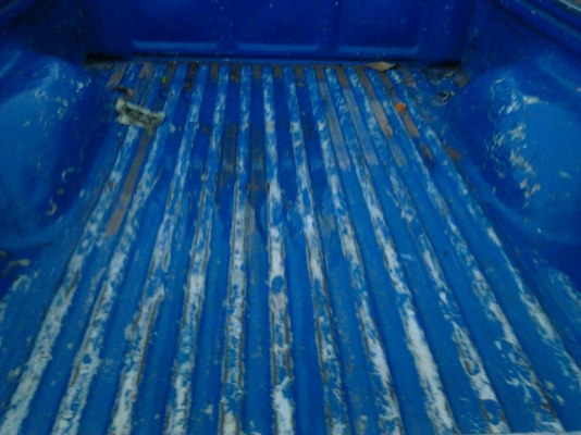 TOYOTA HILUX MIGHTY-X EXTRACAB 2.5 MT ปี 33 รถบ้านสภาพดีเดิมๆทั้งคันไม่มีชนหนัก เครื่องแห้งแรงดีไม่เยิ้ม ภายในเก๋งคอนโซลสวยครบพร้อม แอร์เย็น กระบะปูพื้นยางลานเนอร์ ช่วงล่างแน่นดี คัชซีสวยมากๆ ยางสภาพดี 70\% พร้อมใช้งาน เอกสารทะเบียนภาษีครบพร้อมโอน ราคาต่อร