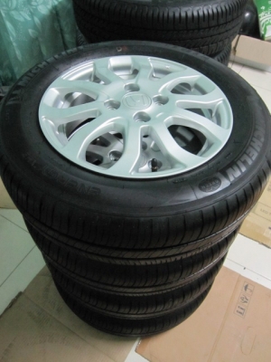 ขายล้อแม็ก Honda BRIO AMAZE พร้อมยางถอดป้ายแดง 14" ยางปี 13 ขายล้อแม็ก Honda BRIO AMAZE พร้อมยางถอดป้ายแดง 14" ยางปี 13