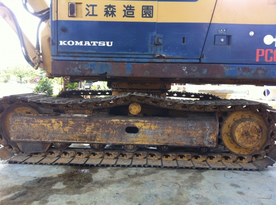 KOMATSU PC60-3