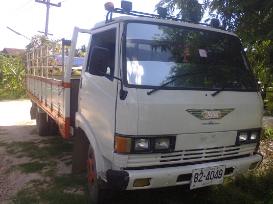 ขาย KM779 ยาว 5.5 เมตร 117แรง เครื่องดี แชชซีสวยครับ