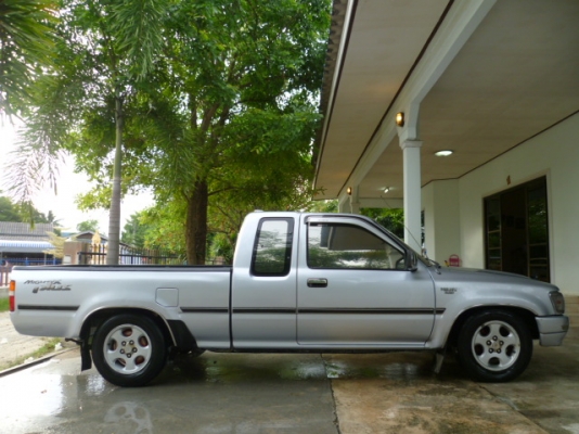 ไมตี้เอ๊กรุ่น 2.8 พลัส รถสวยน่าใช้