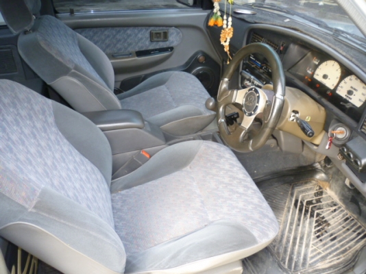 ไมตี้เอ๊กรุ่น 2.8 พลัส รถสวยน่าใช้