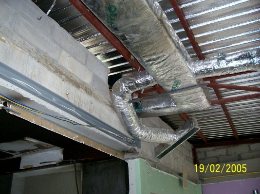 รับงานระบบไฟฟ้าและงานติดตั้งแอร์