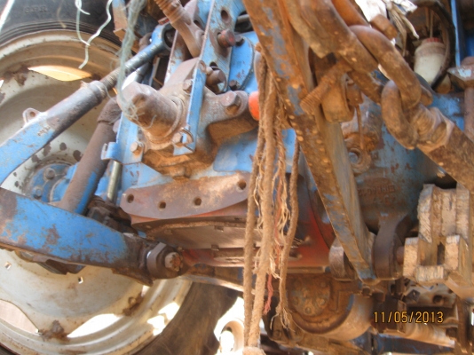 ขายรถไถ ford 7910 6 สูบ 105 hp