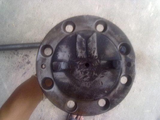 ขายเพลาข้างรถหกล้ออีสุ NPR ตามสภาพ 2 เส้นราคา2200บาท