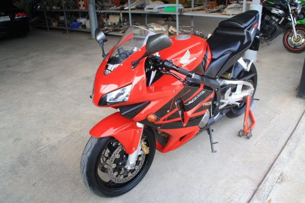 ขาย CBR  600 ปี 2004 สเปค อเมริกา กล่องไม่ตัด สรรพสามิตแท้  สภพาพสวย 169000