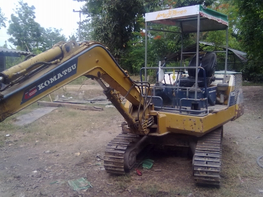 ขายรถแบกโฮโคมัสสุpc30 รุ่น6สภาพพร้อมใช้สุดสุด