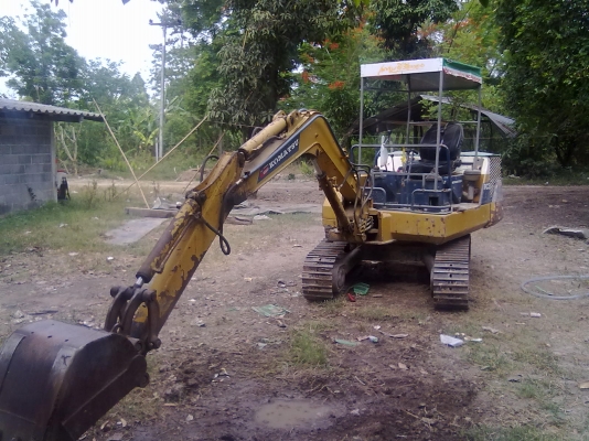 ขายรถแบกโฮโคมัสสุpc30 รุ่น6สภาพพร้อมใช้สุดสุด