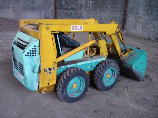 รถตัก(TCM) BOBCAT CLARCK รถตัก(TCM) BOBCAT CLARCK
