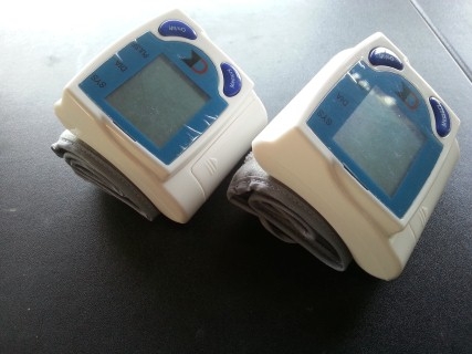 เครื่องวัดความดันโลหิตแบบพกพา