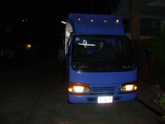 ISUZU รถสี่ล้อ NHR 55 E เครื่องดีเซล 4JB1หัวยกได้ เครื่องดี คัซซีสวยมาก แอร์เย็น ทะเบียนวิ่ง24ชม. ISUZU, รถบรรทุก 4 ล้อ  สีน้ำเงิน เกียร์ธรรมดา ทะเบียนป้ายเขียวไม่ติดเวลา  รถ4ล้อ NHR55E เครื่องยนต์ดีเซล4JB1 เครื่อง2800cc.หัวยกได้ เครื่องดีไม่มีไอแน่นฯ คัซ