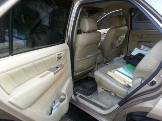 ขาย fortunner 4x4 ปี 48 สวยจัด สีบรอนทอง ขาย fortunner 4x4 ปี 48 สวยจัด สีบรอนทอง