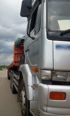 NISSAN DIESEL 320 หัวบางเดิม เครื่องเดิม เฉพาะหัวพร้อมขายค่ะ