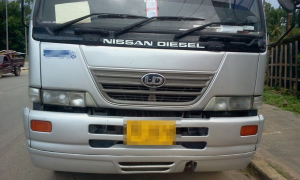 NISSAN DIESEL 320 หัวบางเดิม เครื่องเดิม เฉพาะหัวพร้อมขายค่ะ
