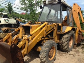 ขาย JCB รุ่น3CX   2เพลา&rlm; สภาพดี สนใจติดต่อคุณรัตนศักดิ์ โทร.081-7621704