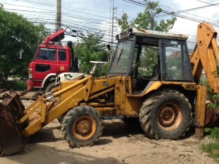 ขาย JCB รุ่น3CX   2เพลา&rlm; สภาพดี สนใจติดต่อคุณรัตนศักดิ์ โทร.081-7621704