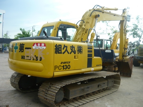 รถขุด Komatsu PC130-6 รถเก่านอกนำเข้าจากญี่ปุ่น สวยกิ๊บ ไม่มีที่ติ 087 900-0077