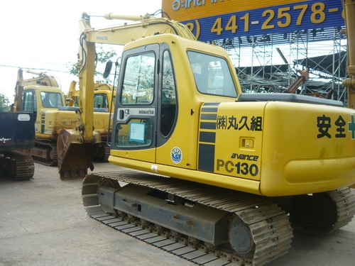 รถขุด Komatsu PC130-6 รถเก่านอกนำเข้าจากญี่ปุ่น สวยกิ๊บ ไม่มีที่ติ 087 900-0077