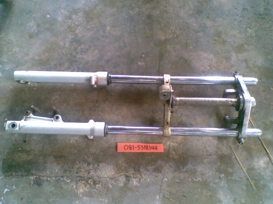 โช้คหน้า VR,NSR, NOVA / แผงคอ DASH / กระบอกโช้ค SONIC /  -  นัดเชียงใหม่