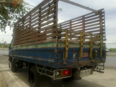 Toyota 6 ล้อ (350) หัวใหญ่ เครื่อง 115 ซัซซี่สวย 285,000