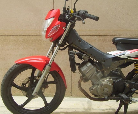 ขาย Honda Sonic  จดทะเบียนปี 45 พรบ.หมด เม.ย.56