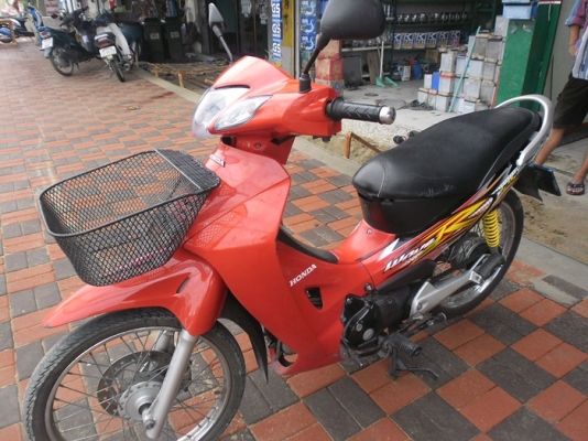 เวฟ125sสตาร์ทมือปี47กุญแจใหญ่รถบ้านเครื่องดีสีสวยเอกสารครบ เวฟ125sสตาร์ทมือปี47กุญแจใหญ่รถบ้านเครื่องดีสีสวยเอกสารครบ