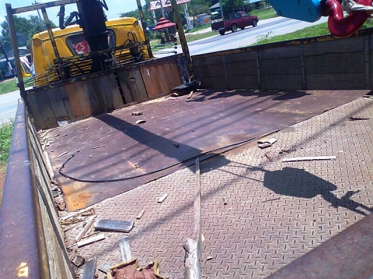 ขายด่วน รถหกล้อISUZU ระหัสคัสซี TLD56T ติดเครน TADANO 2ตัน กระบะยาว 4.5 เมตร รถสวย พร้อมใช้งาน มีทะเบียนครบ.