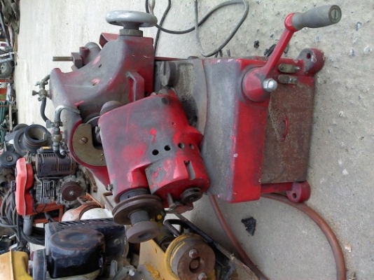 เครื่องเจียรบ่าวาล์ว universal wet vale refacer