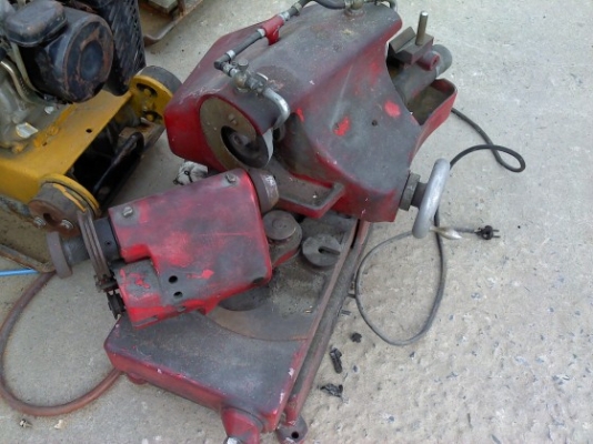 เครื่องเจียรบ่าวาล์ว universal wet vale refacer